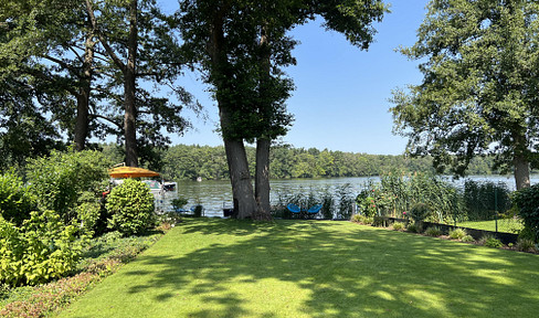 Traumvilla am See mit eigenem Steg, 35 min von Berlin-Innenstadt max. 3 Monate
