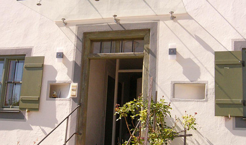 Ehemaliger Pfarrhof mit Wohnhaus, Stadel und großem Garten