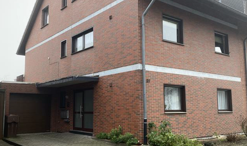 Doppelhaushälfte / Mehrgenerationenhaus / Mehrfamilienhaus / Haus