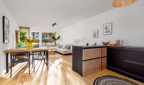 Barrier-free, Bogenhausen, move in immediately, high-quality renovated 3-room apartment