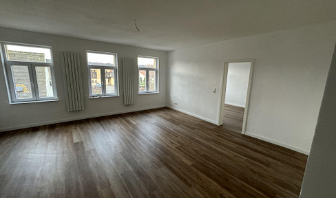 Living the way you want it - as good as new apartment with top furnishings