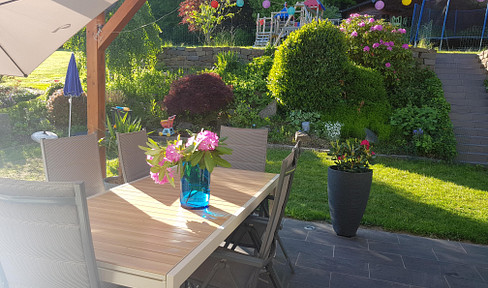 Dream house with large plot, garden & forest access (Lindlar, 40 min east of Cologne)