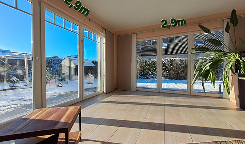 Modern detached house in a quiet location, excellent transport links, house built in 2009