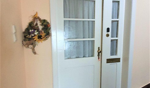 Cute 3-room apartment in a 3-family house Schmalkalden, fitted kitchen, close to the center & in the countryside