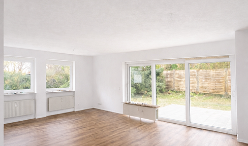 Exclusive 3 room ground floor apartment with large garden, terrace & double garage - LU