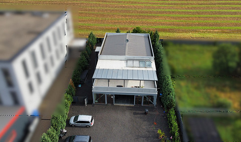 Gewerbehalle mit Büro und Betriebsleiterwohnung in Leingarten