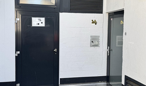 Commercial space on the first floor with storage cellar (commission-free)