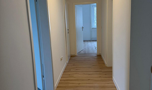 First occupancy after renovation - stylish 3.5 room apartment