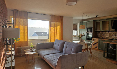 Renovated 3-room apartment with balcony & garage - commission-free