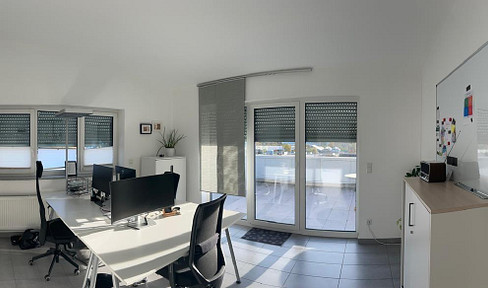 Modern office/commercial unit with terrace in a convenient location