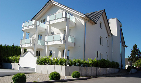 Barrierefreie Traumwohnung mit drei Balkonen und Panoramablick