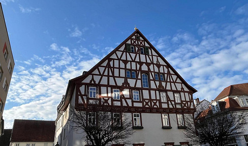 4-room apartment in an old building in the heart of Fulda city center