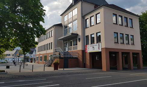Letting of office space in a central location in the old town hall in the town of Schleiden