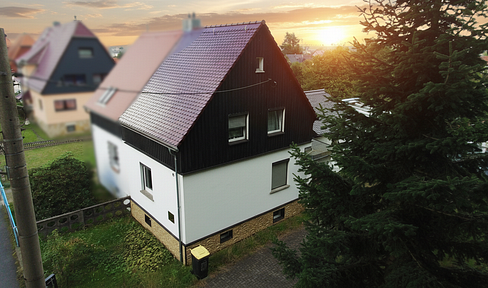 Großzügige Doppelhaushälfte mit Wintergarten, Kamin und Doppelgarage