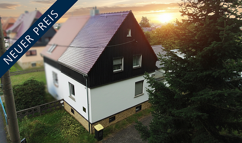 Dream location directly on the Dresdner Heide - semi-detached house with conservatory