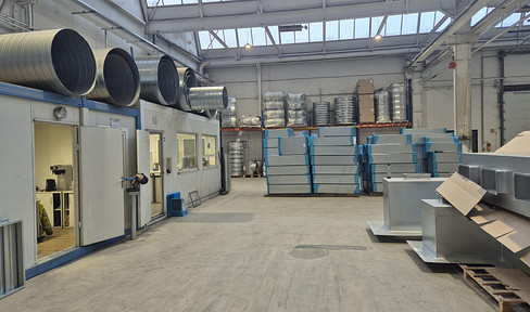 RESERVED: Production hall with crane runway, spacious areas in Leskanpark in Cologne-Dellbrück