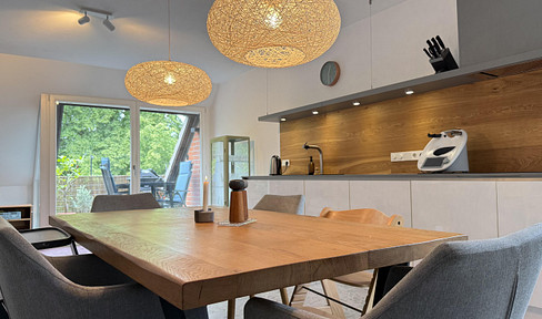 Haus im Haus - Helle moderne Maisonettewohnung in Top-Lage mit TG-Stellplatz
