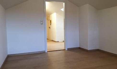 Kleine DG Wohnung in Königsdorf