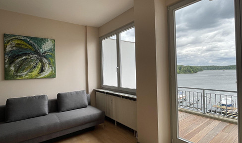Helle möblierte Dreizimmerwohnung am Jungfernsee