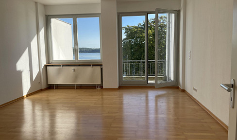 Helle Zweizimmerwohnung am Jungfernsee