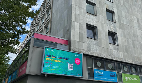 Apartment building with business in Bochum's prime city center location