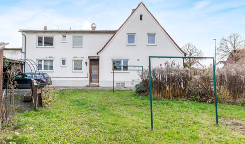 Free of commission: detached house with potential