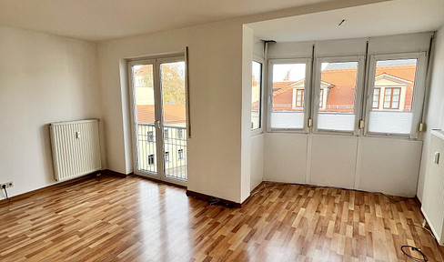 Leerstehend und Provisionsfrei!  2 Zi Wohnung in Lindenau