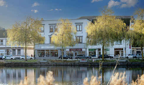 Wedel, top location, quiet, central, water view| vacant 4-room apartment| approx. 86 m² | commission-free