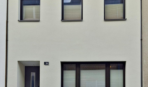 Bieterverfahren! zentrales Wohnjuwel: kernsaniertes Reihenhaus mit Solar, Kamin & Klima