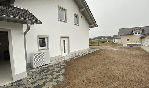Modern detached house in attractive new development