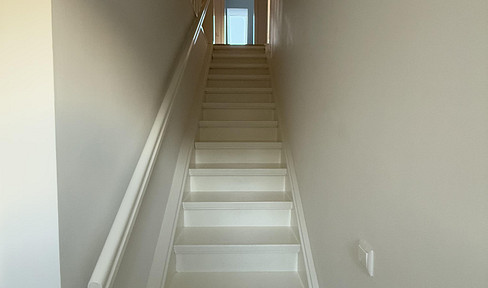 Sanierte 3-Zimmer-Wohnung mit Dachboden & Stellplatz – Erstbezug nach Sanierung