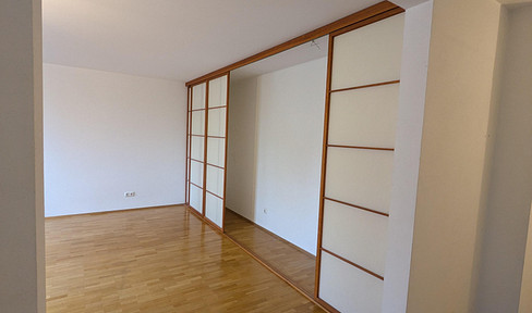 Bright single apartment in a quiet, central location