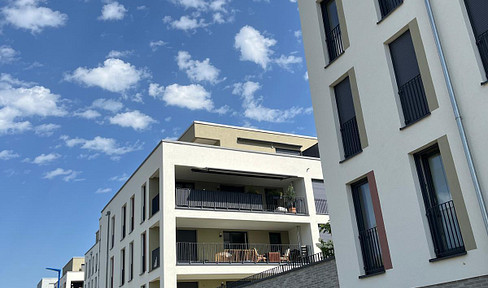 As-new, light-flooded 4-room apartment with distant views in Waldbronn