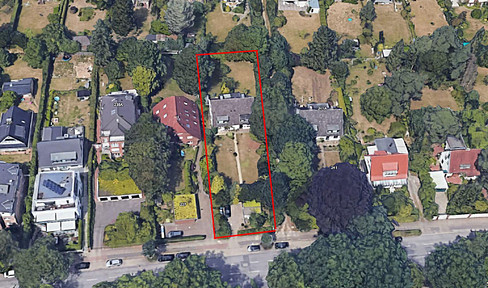 Plot with planning permission and existing semi-detached house in Poppenbüttel