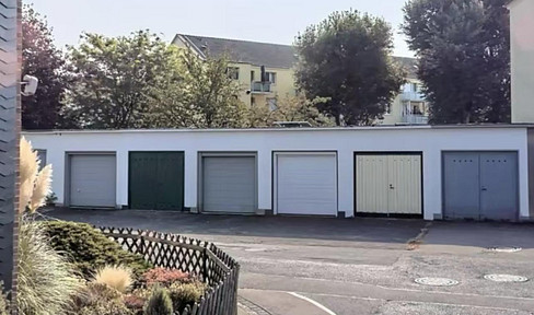 Garage/storage space and parking space in Leverkusen-Schlebusch, 51375.