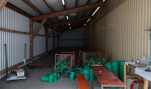 Warehouse space for rent in the Hunderdorf industrial park - Unit 17A.