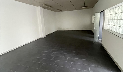 Office/warehouse space in the Hunderdorf industrial park - for rent, unit 11.