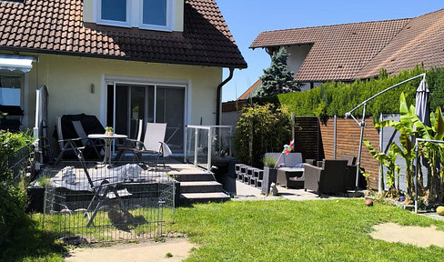 Modernized charming end-terrace house in Bietigheim, move in and feel good