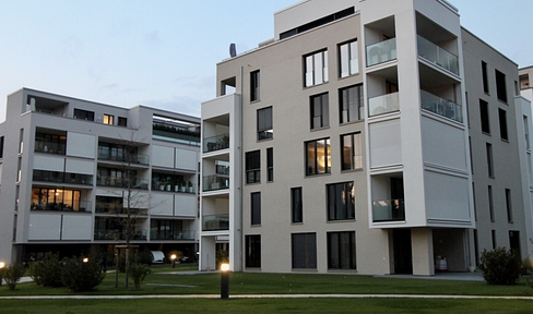 Sachsenhausen 2 ZKB in traumhafter Parkanlage