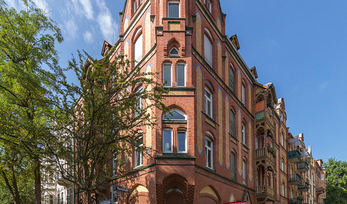 *** schöne Altbauwohnung mit Terrasse in Wiesbaden ***
