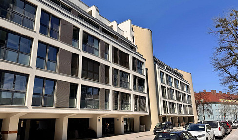 Elegantes, vollmöbliertes 1,5-Zimmer-Apartment mit Terrasse in U-Bahn Nähe - von privat