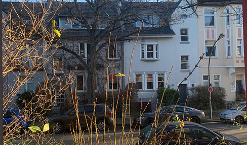 Düsseldorf Eller 3-Zimmerwohnung mit Balkon und Bad mit Tageslichtfenster