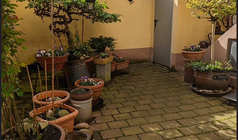 Sanierte und renovierte Wohnung/top Lage/alles Neu