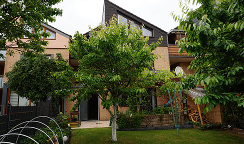 Reserved! Dream home in a central location in GM – renovated and ready to move in!