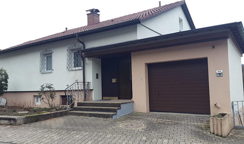 Detached house with granny apartment