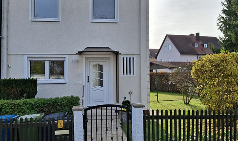 Refurbished corner terraced house with garden - quiet location close to the center of Ingolstadt-North