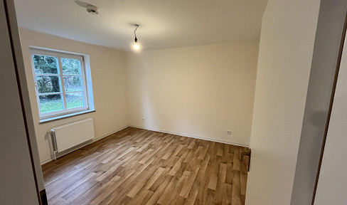 Lichtdurchflutete 2-Zimmerwohnung mit Einbauküche und Terrasse - ab sofort zu vermieten