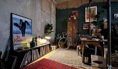 Einzigartige Künstler-Maisonette mitten im Boxi-Kiez!