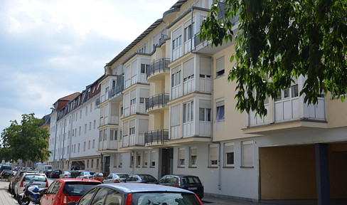 Schöne, vermietete 1-ZW mit Balkon in guter Lage, provisionsfrei!