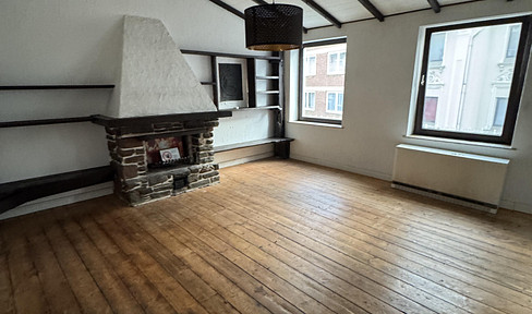 Charming 2-room apartment with 72 m² in a central location - Holzstraße, 1st floor